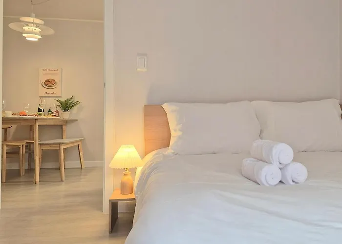 Апартаменты Peaceful Moment In The Heart Of Near Ddp 명동 Сеул